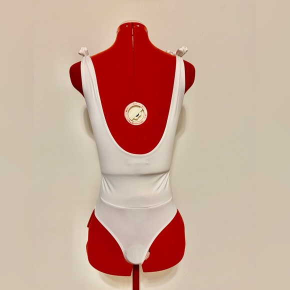 Lulu’s Tie-Strap Open-Back White Bodysuit - Picture 4 of 6